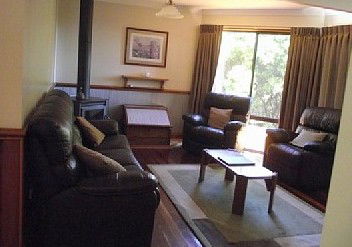 Jacky Winter - Holiday Home - Lismore Accommodation 1