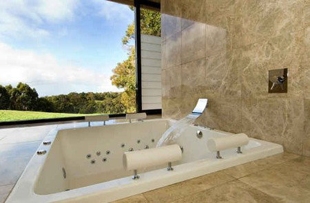 Chandeliers On Abbey - Lismore Accommodation 2