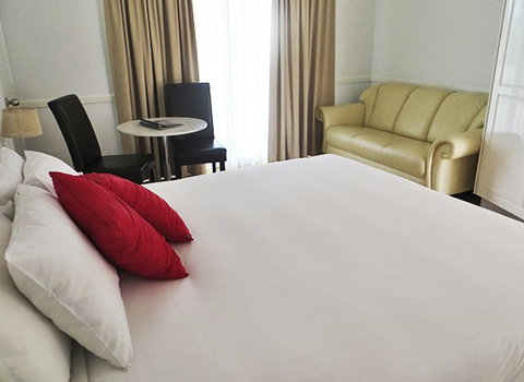 Charters Towers Heritage Lodge - Lismore Accommodation 1