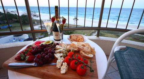 San Simeon Beachfront Apartments - Lismore Accommodation 6