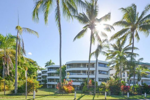 Roydon Beachfront Holiday Apartments - Lismore Accommodation 5