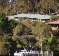 Gipsy Point Luxury Lakeside Apartments - Lismore Accommodation