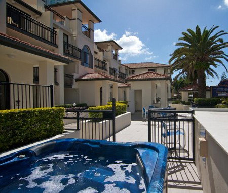 Island Beach Resort - Lismore Accommodation 4