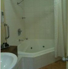 Golden Guitar Motor Inn - Lismore Accommodation 4
