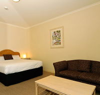 Quality Hotel Tiffins on the Park - Lismore Accommodation