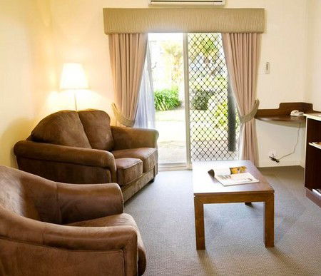 Sanctuary Golf Resort - Lismore Accommodation 0