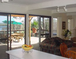 Lakeview Cottage - Lismore Accommodation 0