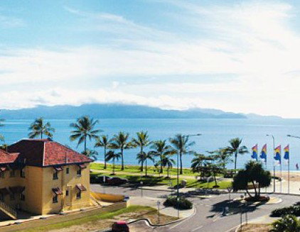 Ocean Breeze By The Strand - Lismore Accommodation 3