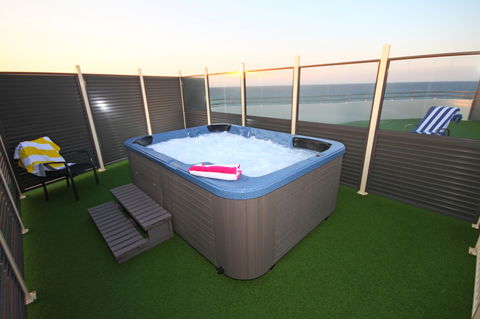 San Simeon Beachfront Apartments - Lismore Accommodation 4