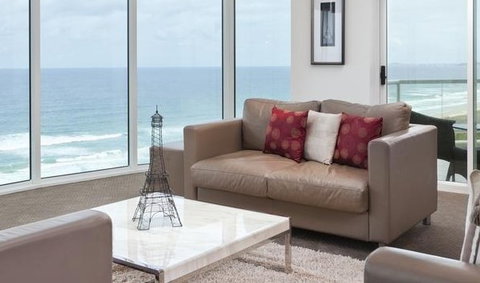 Mint Broadbeach - Lismore Accommodation 0