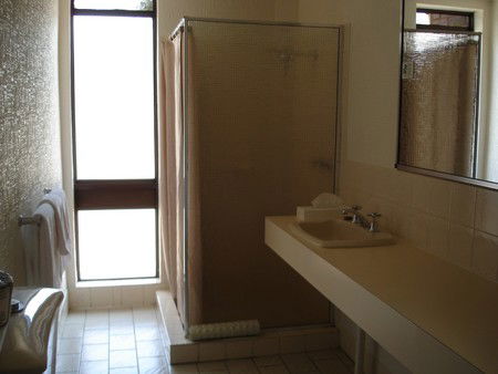 Albury Townhouse - Lismore Accommodation 2