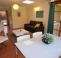 Bright Highland Valley Cottages - Lismore Accommodation