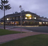 Grand Tasman Hotel - Lismore Accommodation