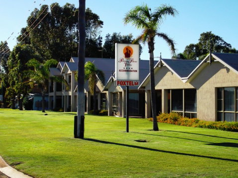 Pelican Shore Villas - Lismore Accommodation 2
