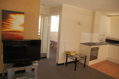 The Shore Holiday Apartments - Lismore Accommodation 2