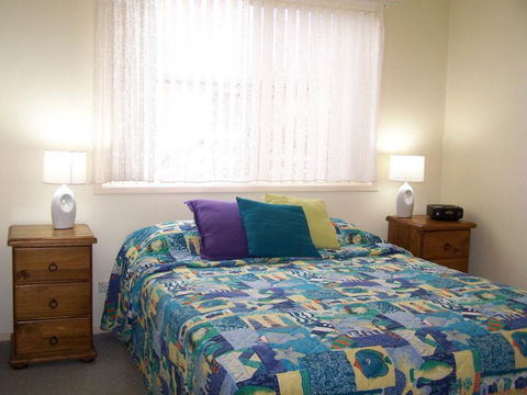 Beachfront Units Merimbula - Lismore Accommodation 4