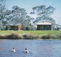 Compass Country Cabins - Lismore Accommodation
