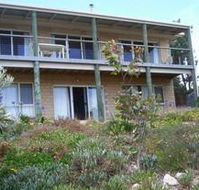 The Dog And Cockle Beach House - Lismore Accommodation