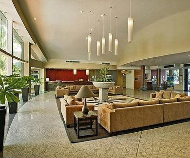 Holiday Inn Cairns - Lismore Accommodation 3