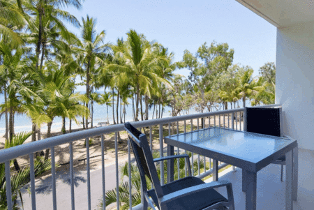 Agincourt Beachfront Apartments - Lismore Accommodation 2