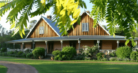 Carriages Country House - Lismore Accommodation