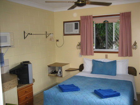 Paradise Court Holiday Units - Lismore Accommodation 3