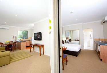 Pokolbin Hills Chateau Resort - Lismore Accommodation 2