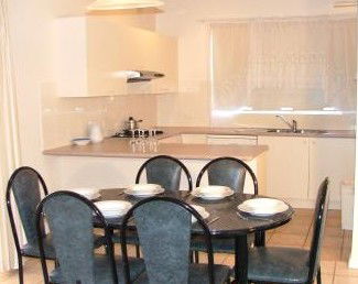 Manly Seaside Holiday Apartments - Lismore Accommodation 2