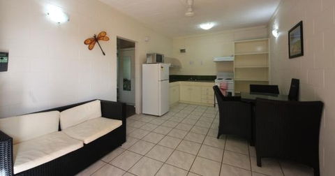 Coconut Grove Holiday Apartments - Lismore Accommodation 5