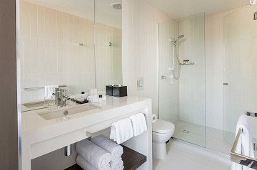 NEXT Hotel Brisbane - Lismore Accommodation 4