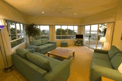 The Lookout Noosa Resort - Lismore Accommodation 9