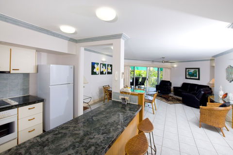 On The Beach Holiday Apartments - Lismore Accommodation 6