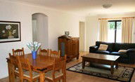 Ruthmor Villas - Lismore Accommodation 1