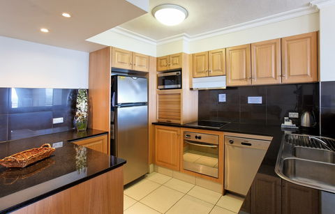 La Grande Apartments Broadbeach - Lismore Accommodation 2
