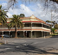 The Midland Hotel Castlemaine - Lismore Accommodation