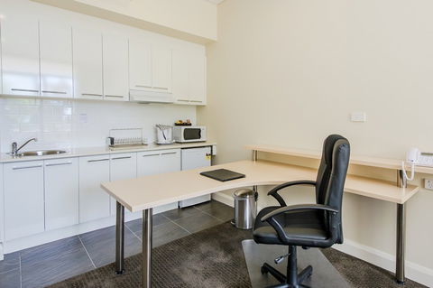 Belconnen Way Motel And Serviced Apartments - Lismore Accommodation 4