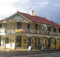 Royal Hotel Mandurama - Lismore Accommodation