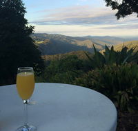 St Bernards Hotel - Lismore Accommodation
