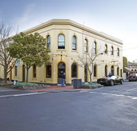 College Lawn Hotel - Lismore Accommodation