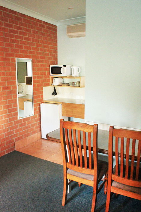 Catalina Motel Lake Macquarie - Lismore Accommodation 4