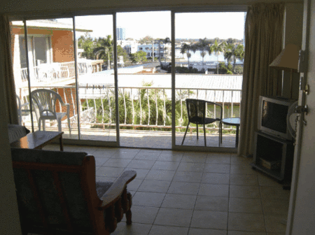 Sunset Court Holiday Apartments - Lismore Accommodation 4