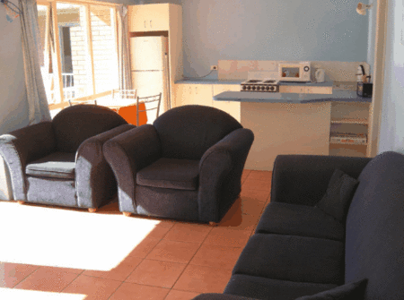 Sunset Court Holiday Apartments - Lismore Accommodation 5