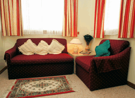 Sharonlee Strahan Villas - Lismore Accommodation 3