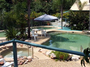 Tropic Oasis Holiday Villas - Lismore Accommodation 2
