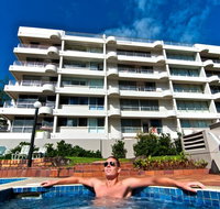 SURFERS CHALET HOLIDAY APARTMENTS - Lismore Accommodation