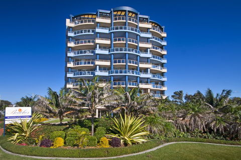 Beaches International - Lismore Accommodation 0