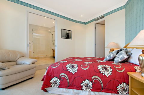 Santorini On Mudjimba - Lismore Accommodation 1