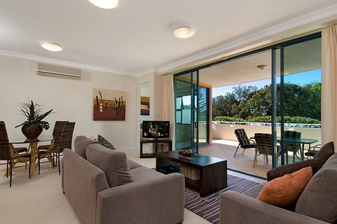 Santorini On Mudjimba - Lismore Accommodation 2