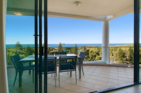 Santorini On Mudjimba - Lismore Accommodation 4