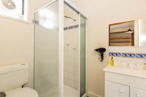 Beachside Accommodation Torquay - Lismore Accommodation 7